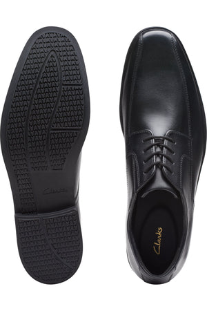 Clarks Howard Over in Black Leather