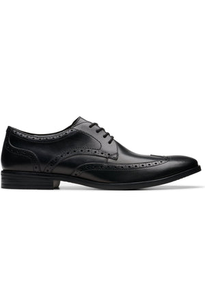 Clarks Brandon Limit in Black Leather