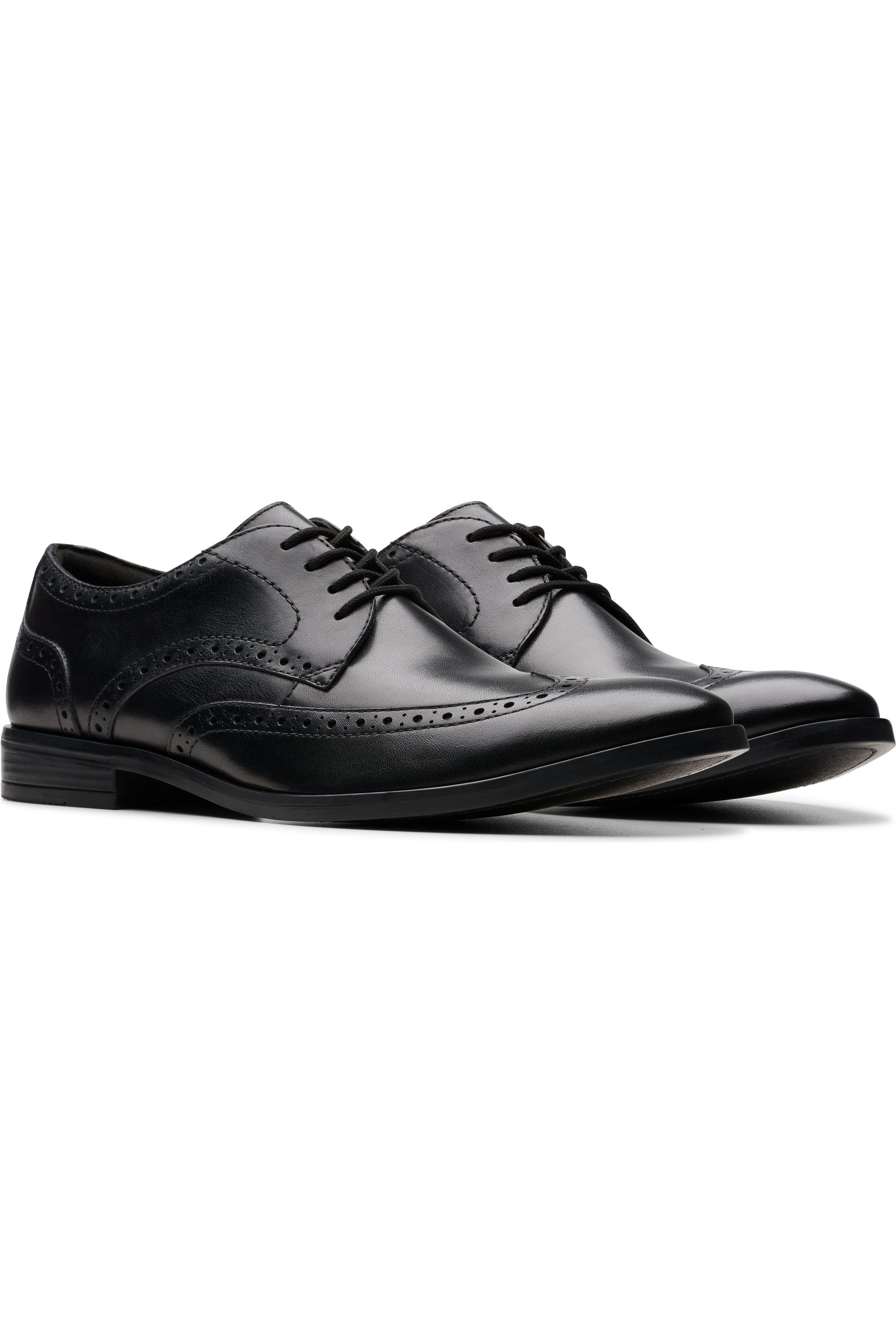 Clarks Brandon Limit in Black Leather