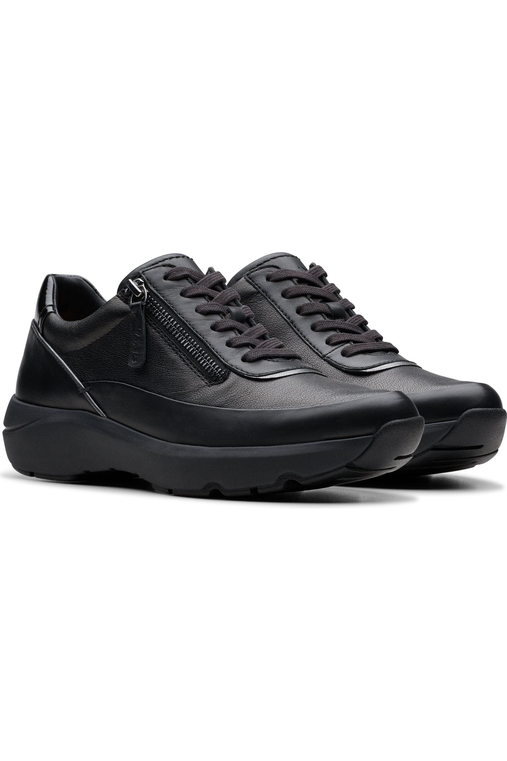 Clarks Tivoli Zip in Black Combi All Black