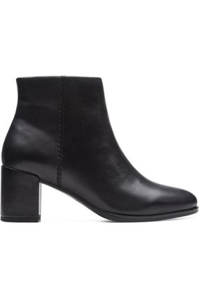 Clarks Freva55 Zip in black leather