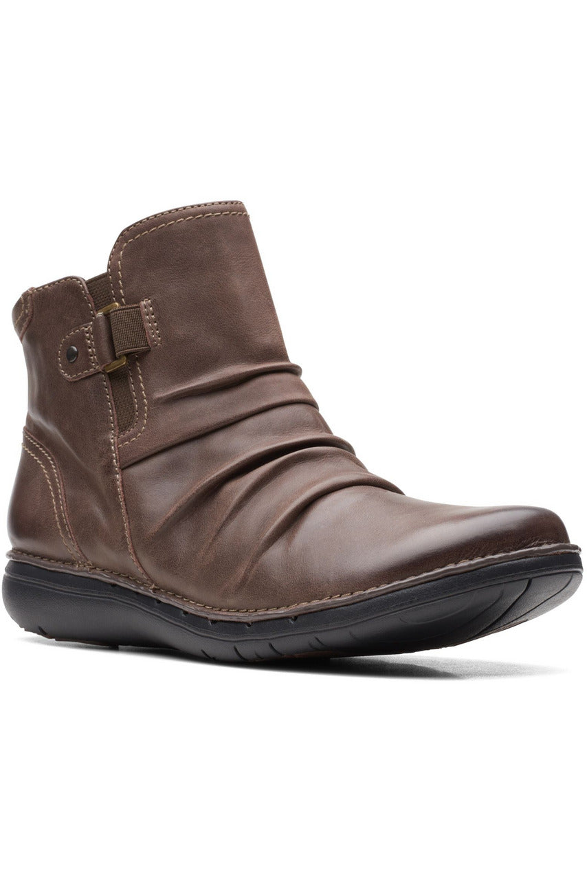 Clarks ankle clearance boots 218