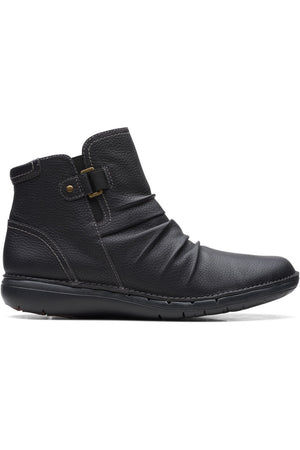 Clarks Un Loop Top black leather